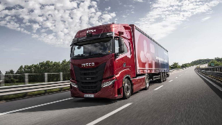 Sordevolo - Camion in panne blocca la strada: traffico deviato per un’ora